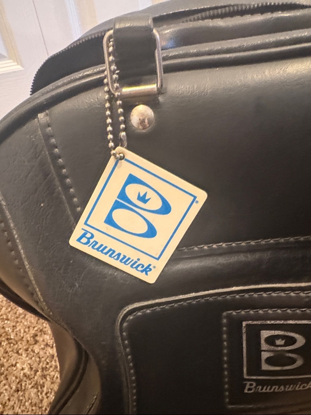 Brunswick Black Leather Duffel Bowling Bag - Picture 9 of 13